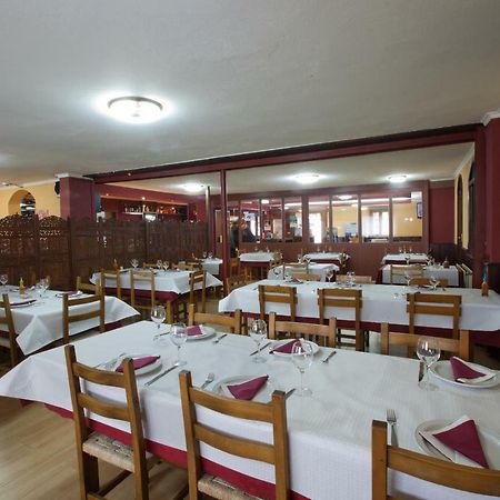Hotel Terranova Oza de los Ríos エクステリア 写真