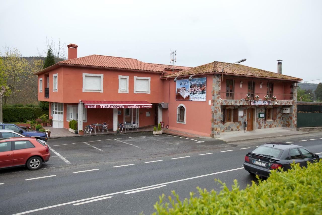 Hotel Terranova Oza de los Ríos エクステリア 写真