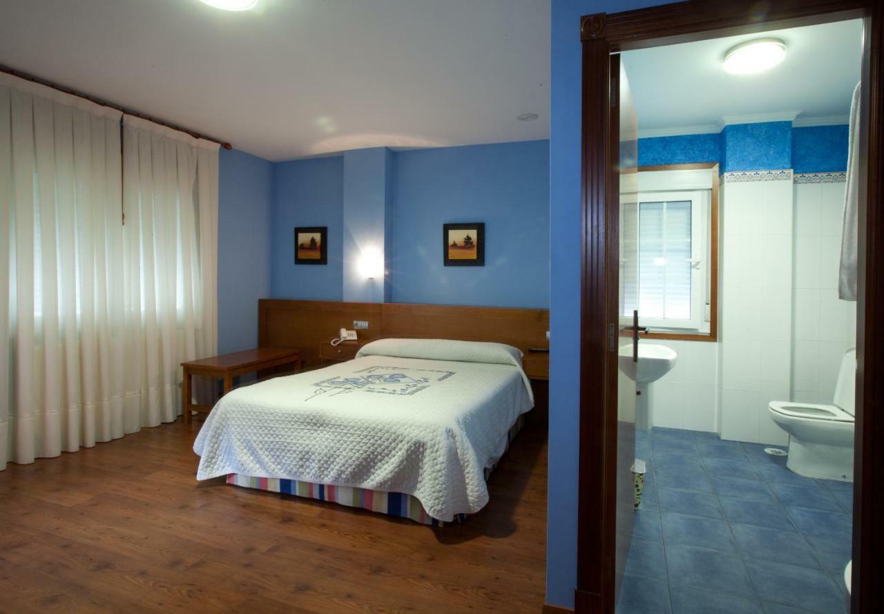 Hotel Terranova Oza de los Ríos エクステリア 写真